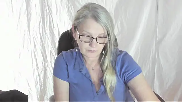 irinamaux online show from 22, 3, 2025