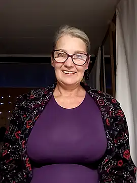 irinamaux online show from 3, 10, 2025