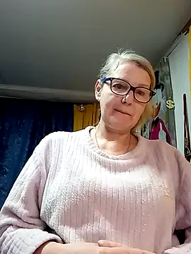 irinamaux online show from 8, 4, 2026