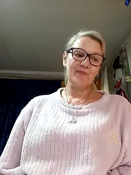 irinamaux online show from 22, 4, 2026