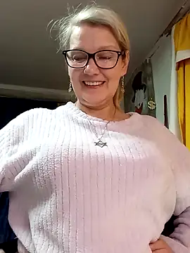 irinamaux online show from 22, 4, 2026