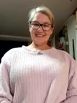 irinamaux online show from 24, 4, 2026