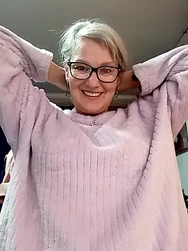 irinamaux online show from 25, 4, 2026