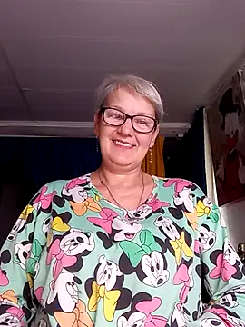 irinamaux online show from 4, 6, 2026