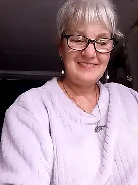 irinamaux online show from 2, 7, 2026