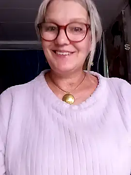 irinamaux online show from 28, 7, 2026