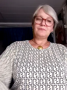 irinamaux online show from 28, 7, 2026