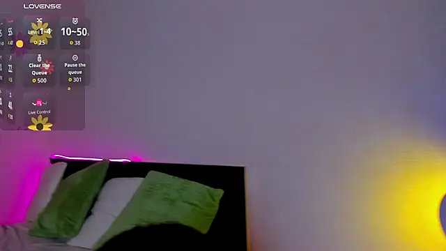 Snapshot of lexxxxxxi chatting on 1, 12, 2025 lexxxxxxi online show from 1, 12, 2025