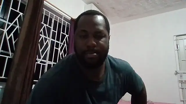 Snapshot of Bighood_T chatting on 18, 10, 2025 Bighood T online show from 18, 10, 2025