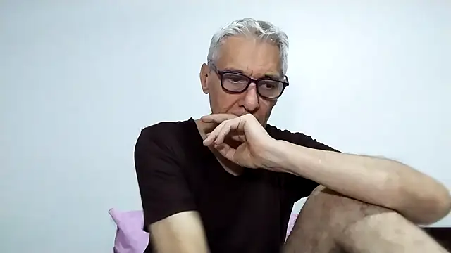 BIGUNCUTHARDCOCK online show from 24, 4, 2026