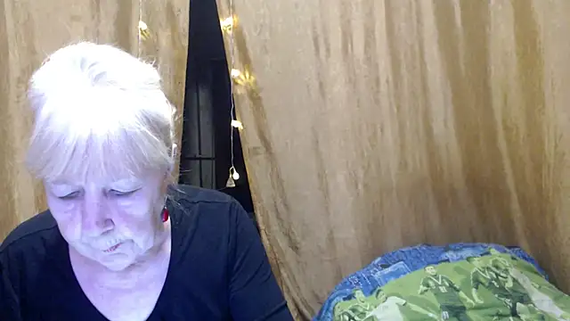 Snapshot of _Estelitta_5 chatting on 18, 1, 2025 Estelitta 5 online show from 18, 1, 2025