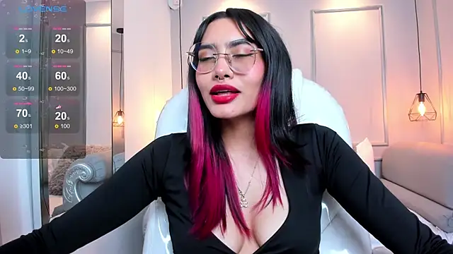 AzuraKindong online show from 13, 2, 2025