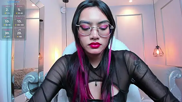 AzuraKindong online show from 8, 3, 2025