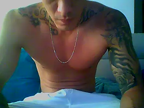 Skater29xx2 online show from 17, 2, 2025