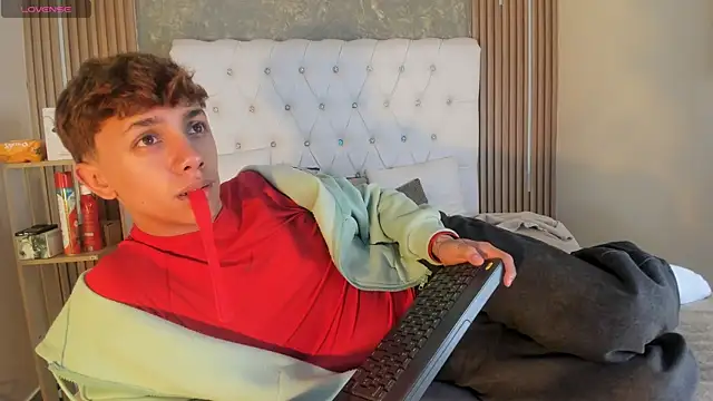 Tomy Rox online show from 24, 4, 2026