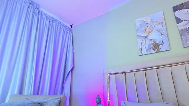 sophiia grey 1 online show from 26, 3, 2026