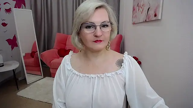 Snapshot of BlondeBrilliant7 chatting on 16, 12, 2024 BlondeBrilliant7 online show from 16, 12, 2024