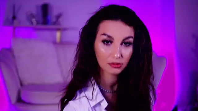 SecretSienna online show from 22, 4, 2026