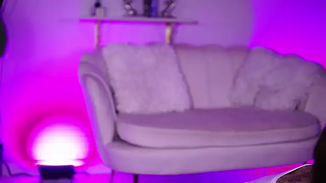 SecretSienna online show from 27, 4, 2026