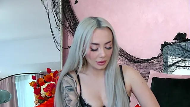 FrancescaMcGray online show from 30, 10, 2025