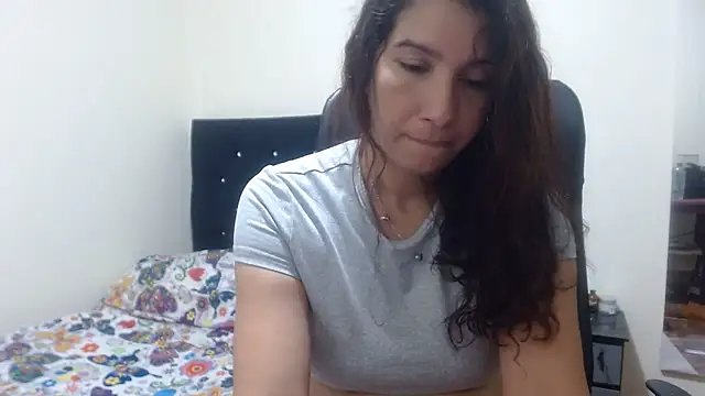 Ainhoa-hot online show from 3, 7, 2026