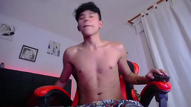 Snapshot of Angel_esteban_fx chatting on 9, 10, 2025 Angel esteban fx online show from 9, 10, 2025