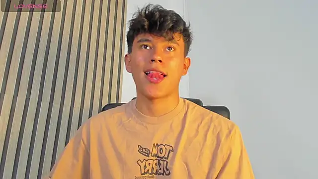 Angel esteban fx online show from 13, 4, 2026