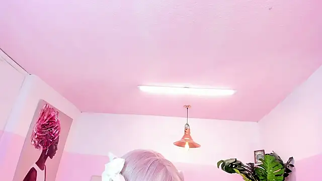 Red lady online show from 11, 2, 2025