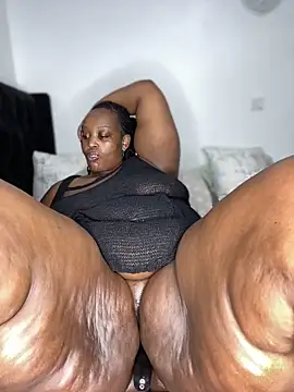 MsWhiteChocolatte online show from 20, 2, 2026