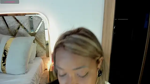 Jadee j online show from 15, 9, 2025