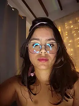 Juanelopez1 online show from 23, 2, 2025