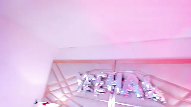 sophie-newton online show from 21, 7, 2026