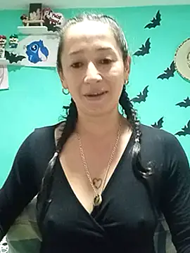 emilypoppy3 online show from 13, 2, 2025