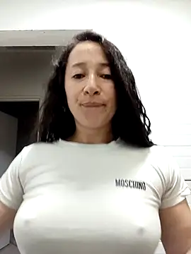 emilypoppy3 online show from 25, 4, 2026