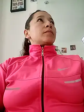 emilypoppy3 online show from 29, 4, 2026
