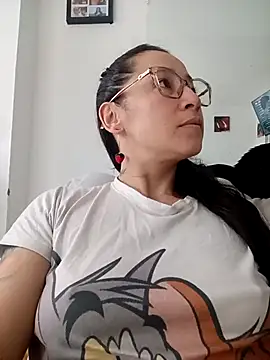emilypoppy3 online show from 5, 5, 2026