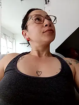 emilypoppy3 online show from 23, 5, 2026