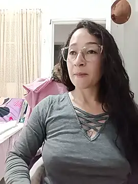 emilypoppy3 online show from 27, 5, 2026