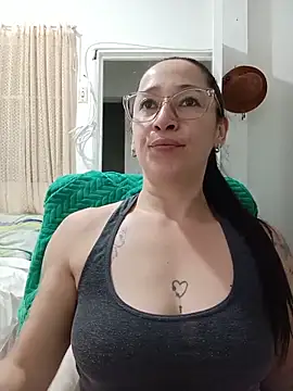 emilypoppy3 online show from 11, 6, 2026