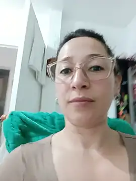emilypoppy3 online show from 1, 7, 2026