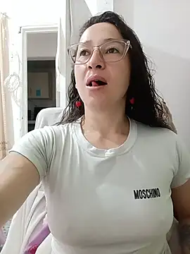emilypoppy3 online show from 25, 7, 2026