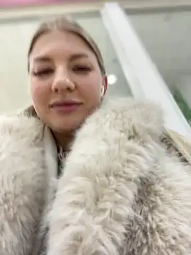 Snapshot of NewLale chatting on 22, 12, 2024 NewLale online show from 22, 12, 2024