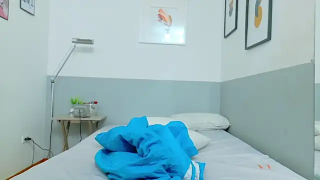 Snapshot of daddys_little_princesss chatting on 12, 10, 2025 daddys little princesss online show from 12, 10, 2025