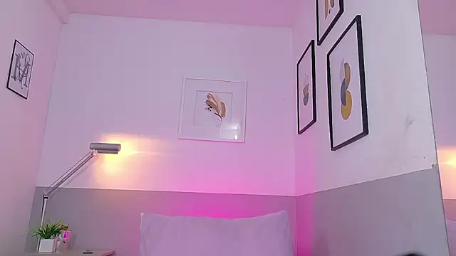 Snapshot of daddys_little_princesss chatting on 5, 2, 2026 daddys little princesss online show from 5, 2, 2026