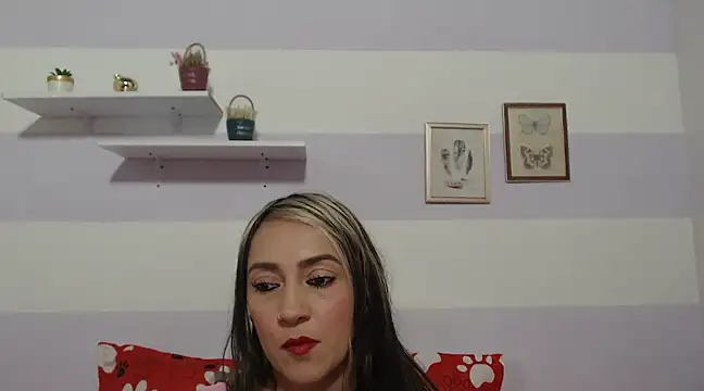 kimberlyvega online show from 22, 2, 2025