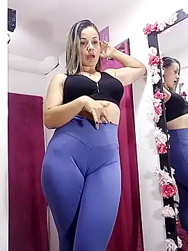 Snapshot of sweetfantasyy69 chatting on 11, 5, 2026 sweetfantasyy69 online show from 11, 5, 2026