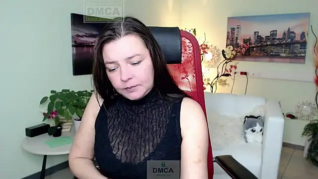 Lily flower7 online show from 6, 11, 2025