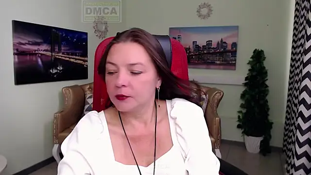 Snapshot of Lily_flower7 chatting on 4, 8, 2026 Lily flower7 online show from 4, 8, 2026