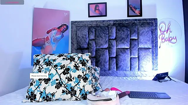 Snapshot of CandyRoxx1_ chatting on 19, 11, 2025 CandyRoxx1 online show from 19, 11, 2025