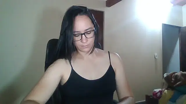 brittanycheeks online show from 22, 4, 2026